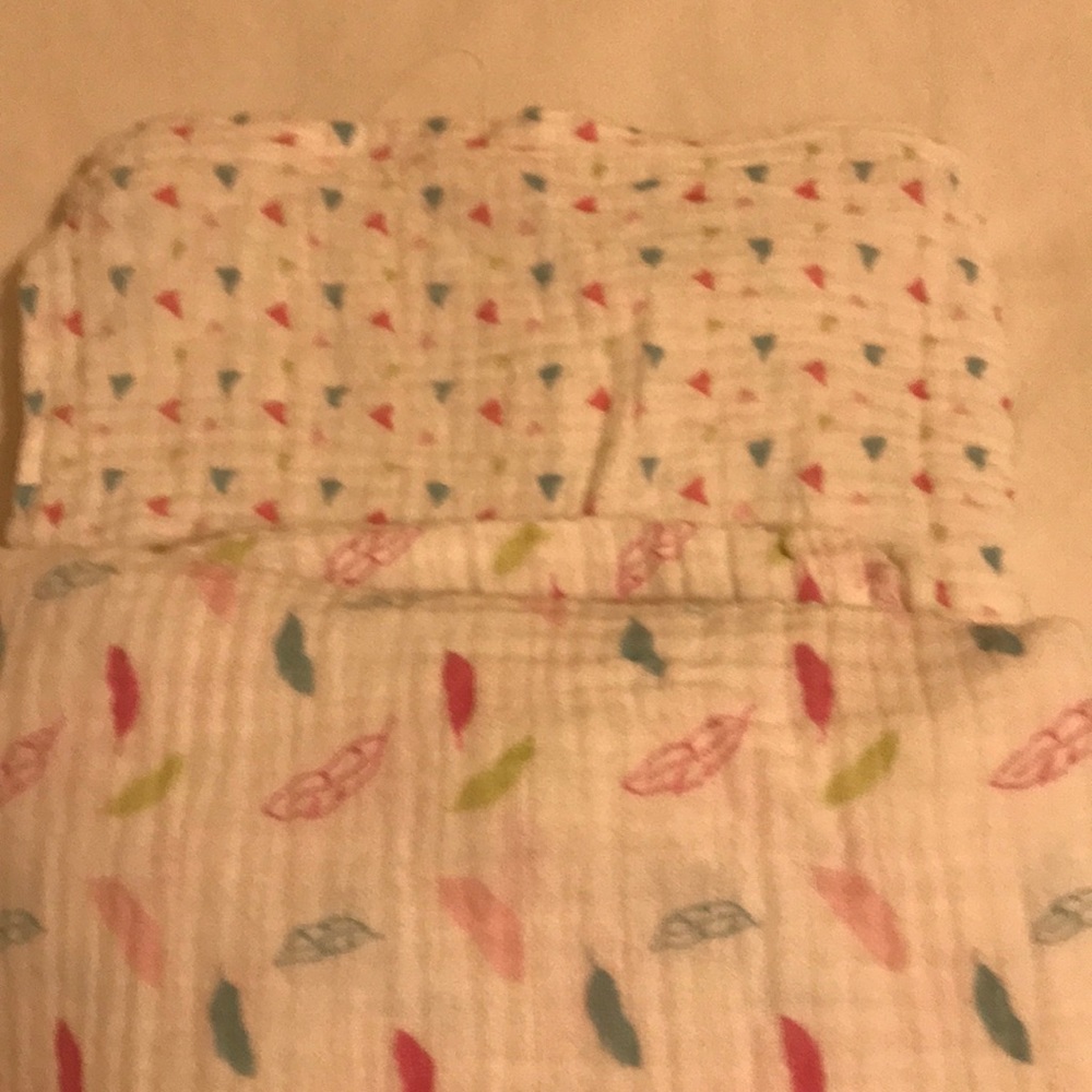 Swaddles